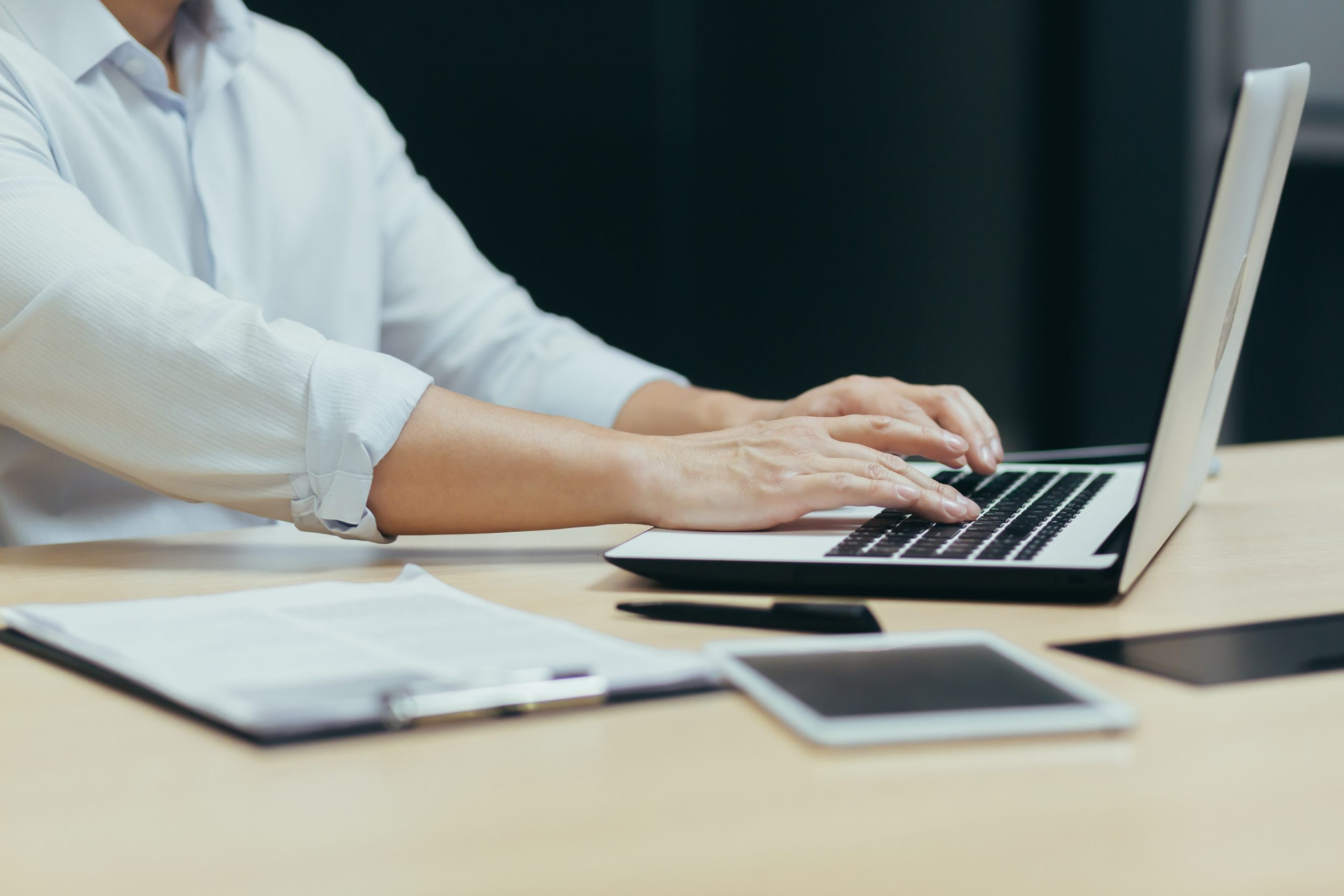 주4일 근무제, 주4일제 단점, 주4일제 실패 사례, 주4일제 현실성, 유연근무제도