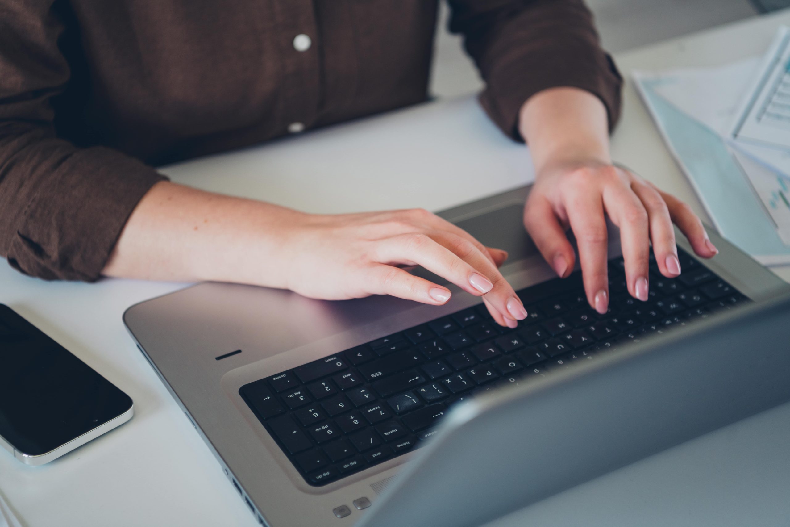 주4일 근무제, 주4일제 단점, 주4일제 실패 사례, 주4일제 현실성, 유연근무제도